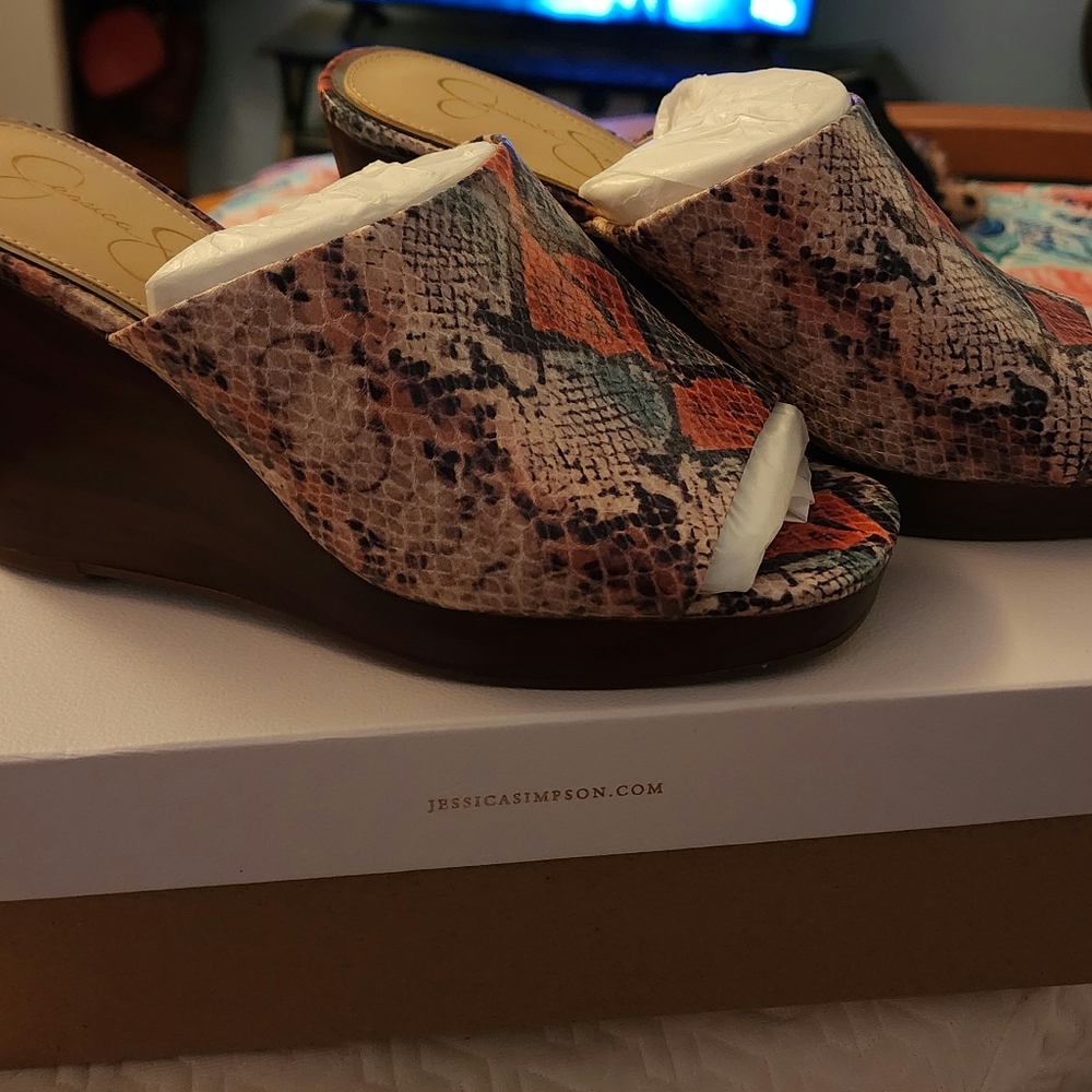 Jessica Simpson Brand new (never worn) wedges